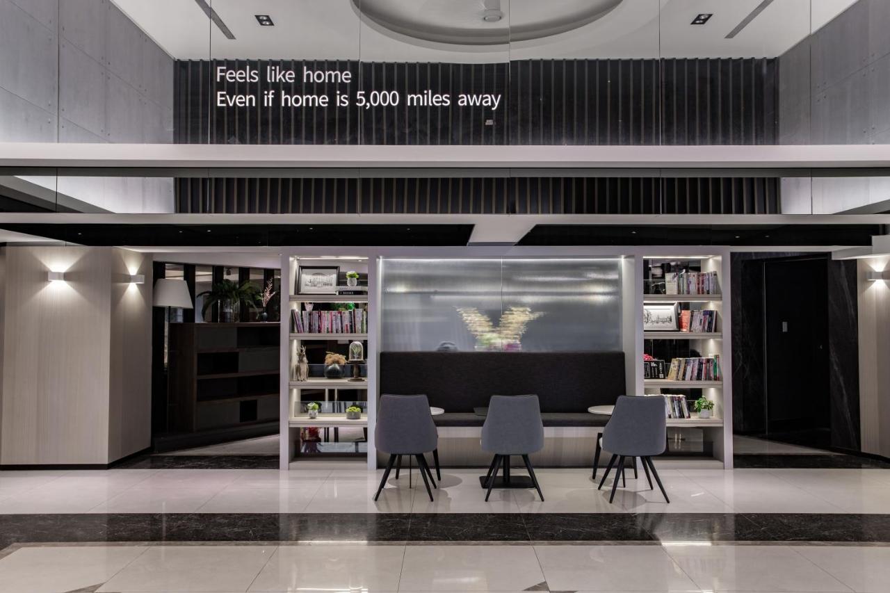 Hub Hotel - Songshan Airport Branch Taipé Exterior foto